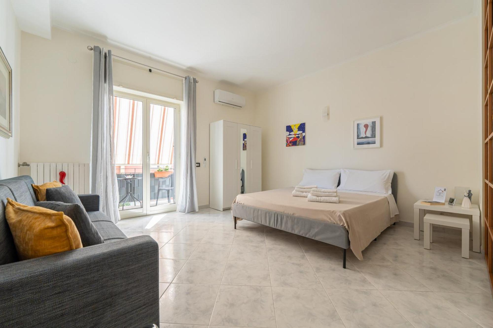 Interno27 * Neapel
