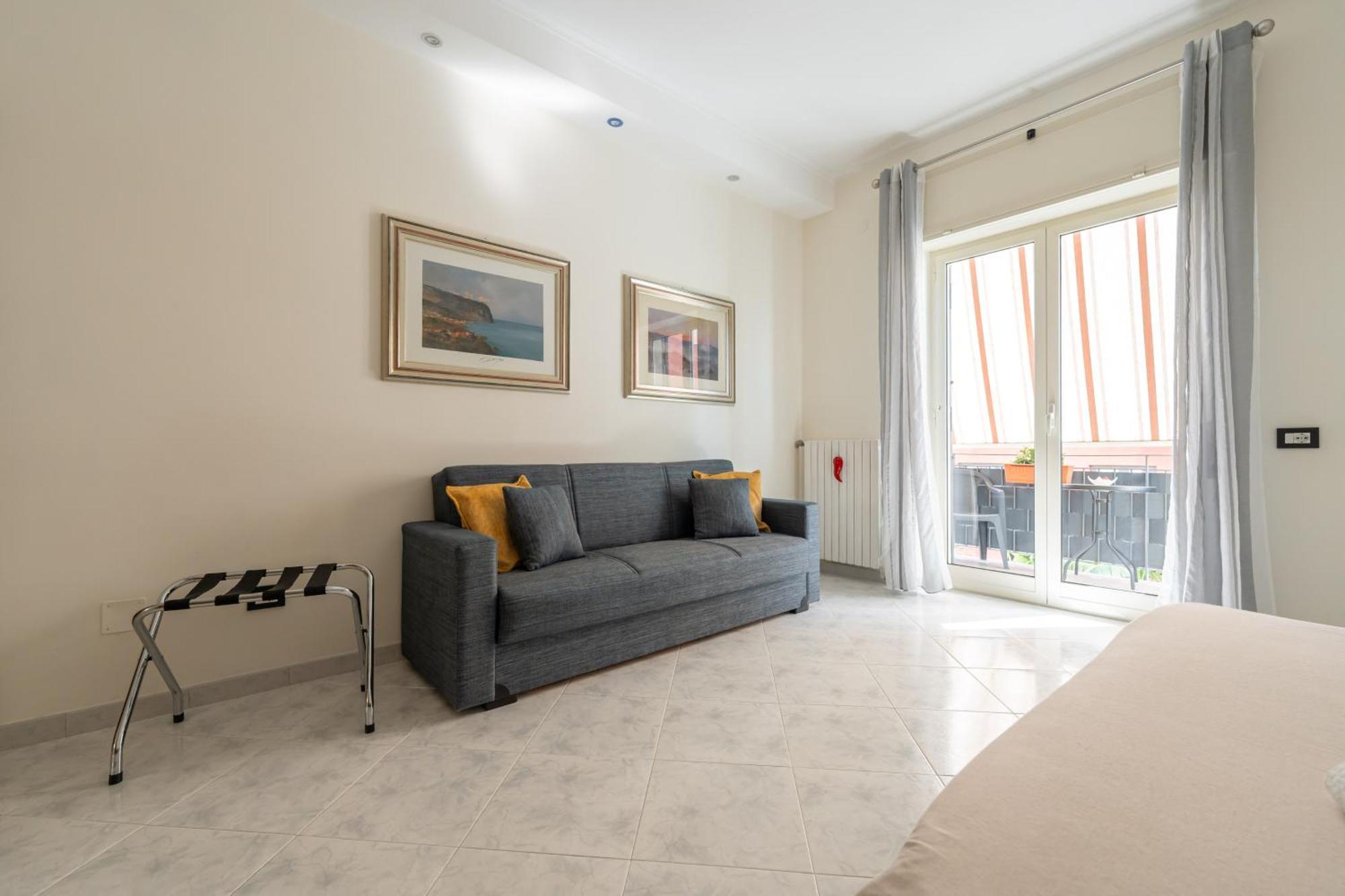 Interno27 Neapel
