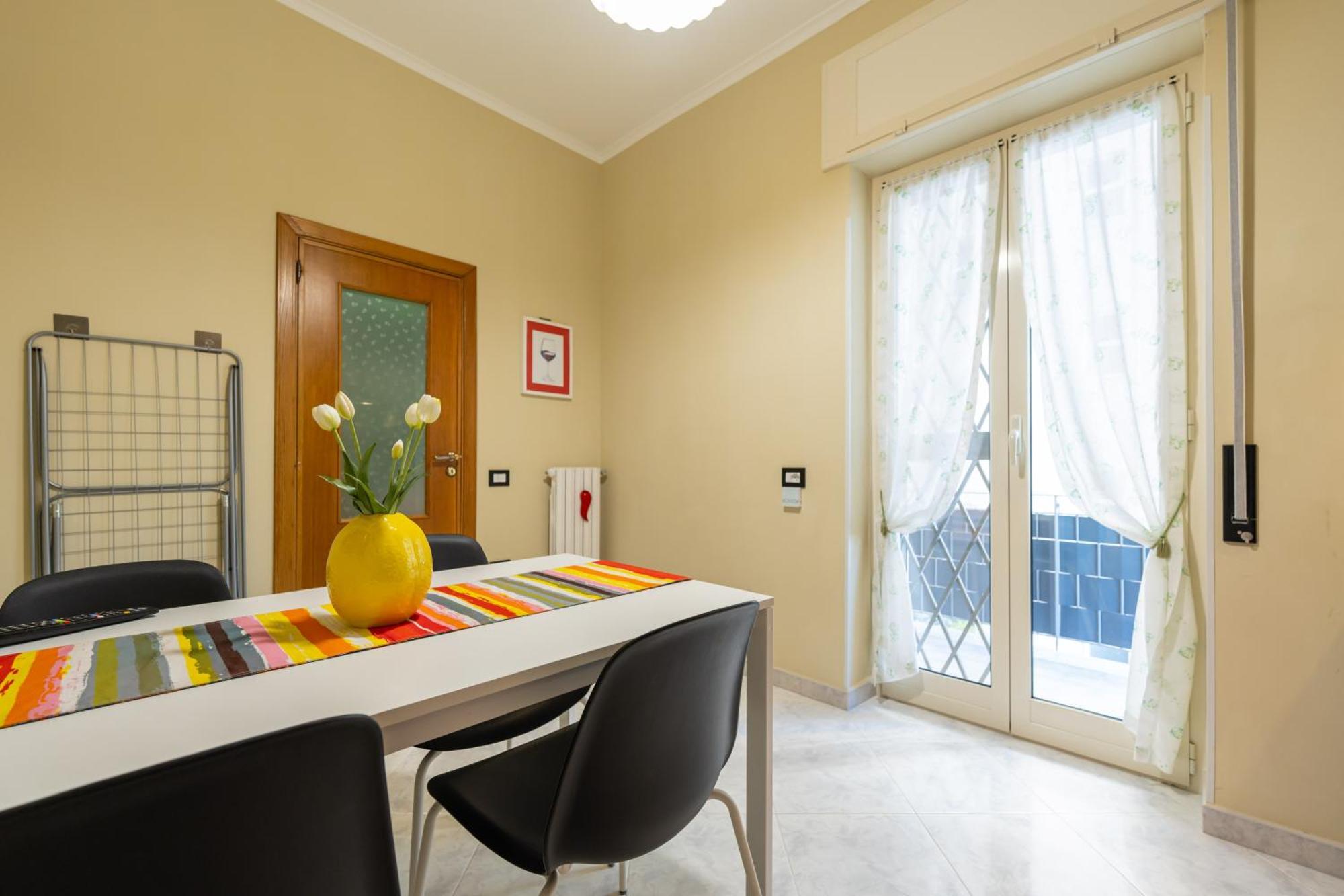 Interno27 Neapel